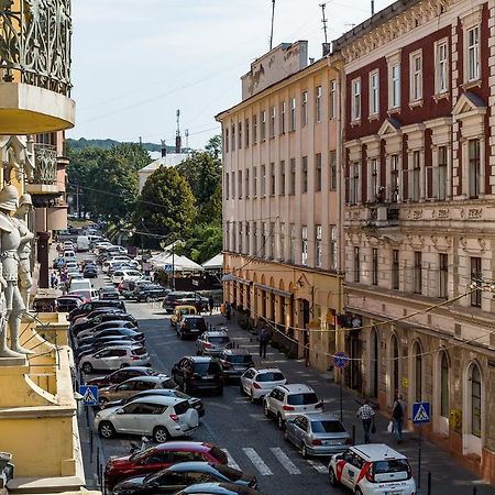 Apartments On Valova 9 Львов Экстерьер фото