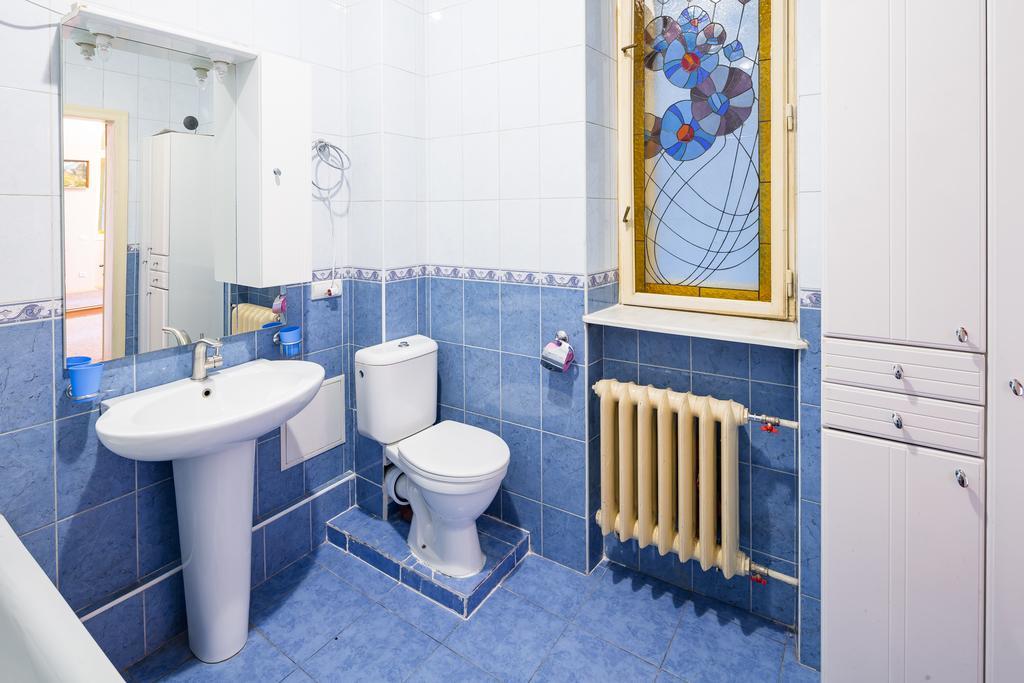 Apartments On Valova 9 Львов Экстерьер фото