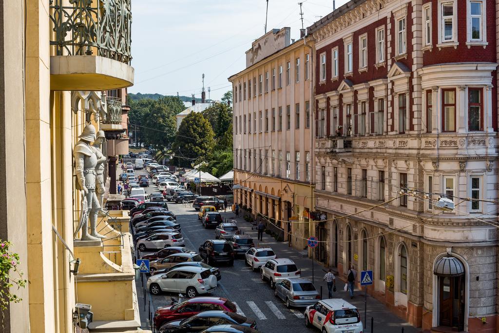 Apartments On Valova 9 Львов Экстерьер фото