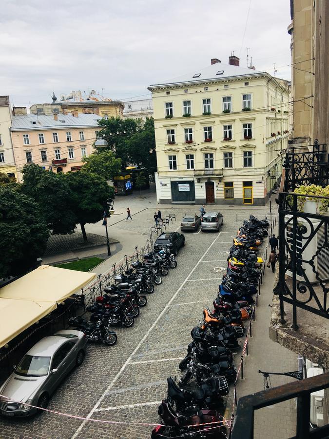 Apartments On Valova 9 Львов Экстерьер фото